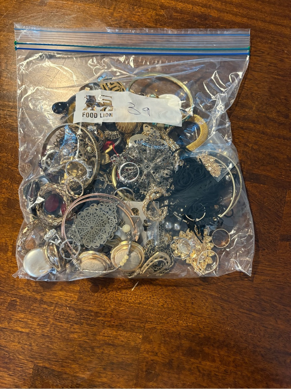2 lb wear and repair jewelry lot - Picture 2 of 5